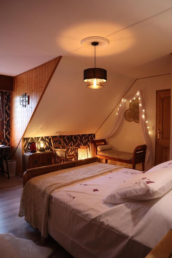 Kleene Geluk - Chambres Et Table D'Hotes Saint-Jans-Cappel Exteriör bild